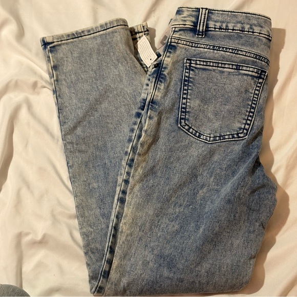 2/$20 Wonder Nation High Rise Acid Wash Jeans - Picture 6 of 6